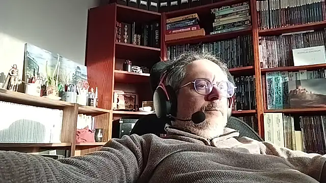 Mandra is a whore online show from 6, 1, 2026