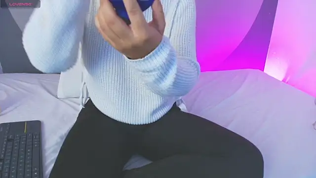 sarita duque online show from 8, 4, 2026