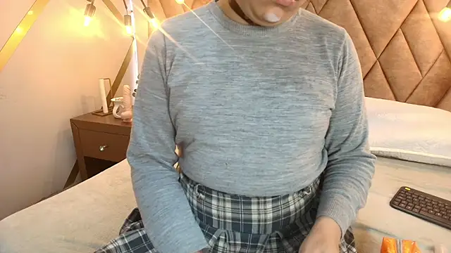 Snapshot of Satuurn_ chatting on 26, 5, 2026 Satuurn online show from 26, 5, 2026