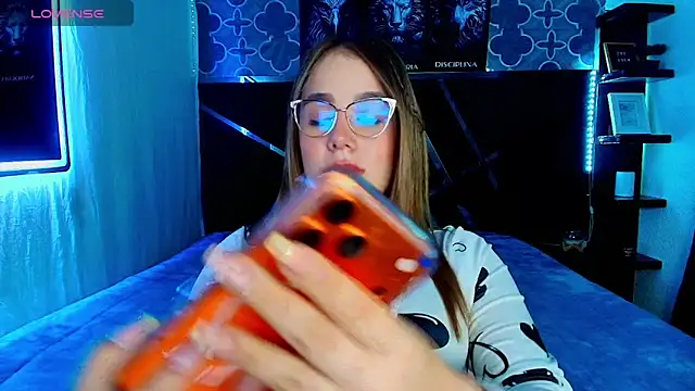 Snapshot of Zoe_olsen chatting on 1, 2, 2026 Zoe olsen online show from 1, 2, 2026