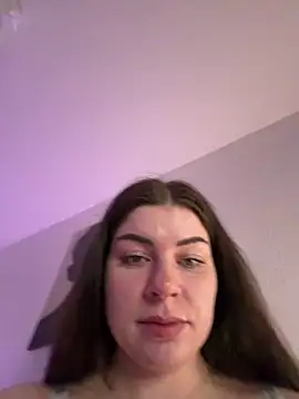 Snapshot of EllyNora chatting on 14, 4, 2026 EllyNora online show from 14, 4, 2026