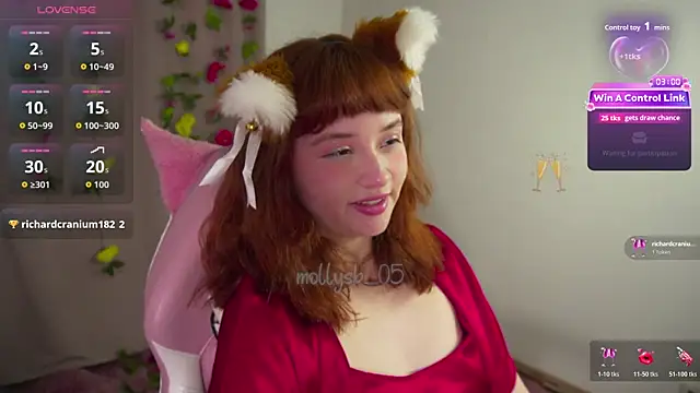 Snapshot of molly_russell chatting on 16, 12, 2025 molly russell online show from 16, 12, 2025