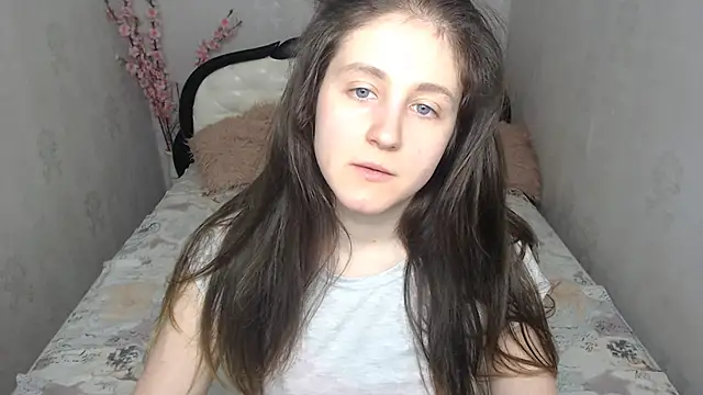 Snapshot of Holliy_Cooper chatting on 3, 6, 2026 Holliy Cooper online show from 3, 6, 2026