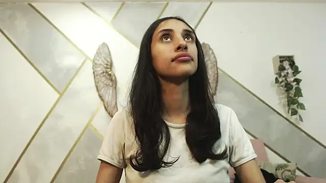 RoxanaCyrano  online show from 8, 10, 2025