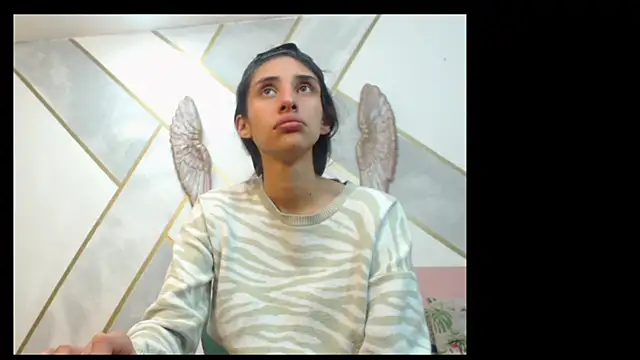 RoxanaCyrano  online show from 28, 10, 2025