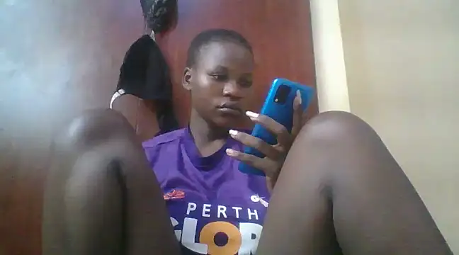 Snapshot of prettychic5 chatting on 21, 12, 2024 prettychic5 online show from 21, 12, 2024