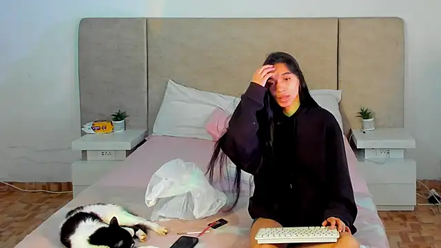 katt pelaez online show from 11, 10, 2025