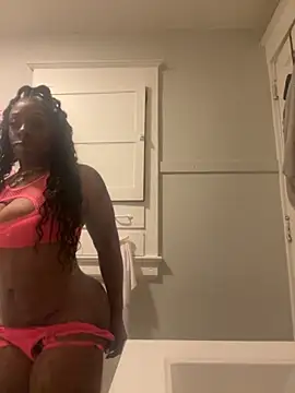 Snapshot of immona chatting on 28, 10, 2025 immona online show from 28, 10, 2025