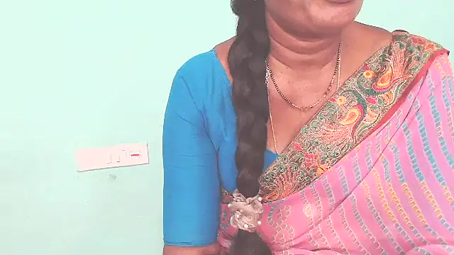 Snapshot of shrutitelugu69 chatting on 29, 6, 2026 shrutitelugu69 online show from 29, 6, 2026
