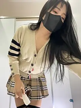 Asia-Lynn online show from 8, 1, 2025