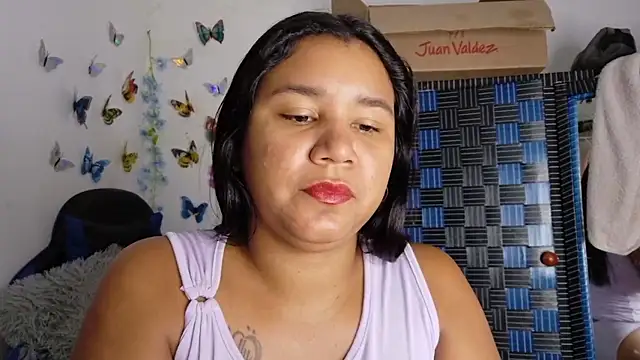 lucy hairypussy83 online show from 14, 1, 2026