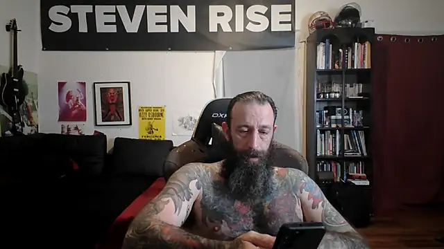 Snapshot of StevenRiseNYC chatting on 3, 6, 2026 StevenRiseNYC online show from 3, 6, 2026