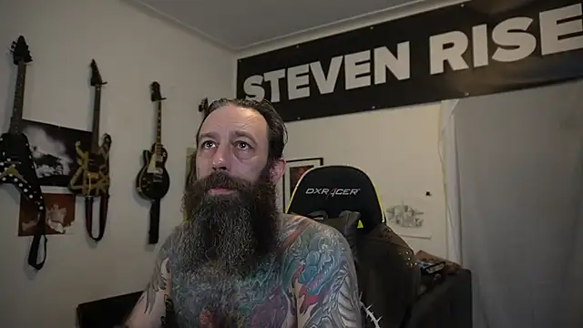 Snapshot of StevenRiseNYC chatting on 10, 7, 2026 StevenRiseNYC online show from 10, 7, 2026