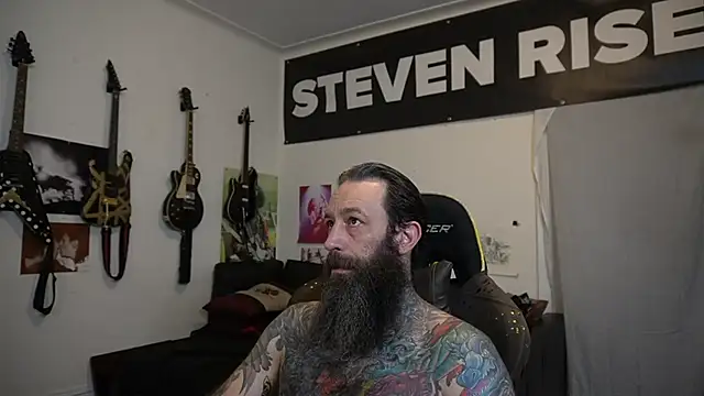 Snapshot of StevenRiseNYC chatting on 13, 7, 2026 StevenRiseNYC online show from 13, 7, 2026
