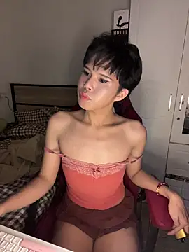 Plaxtique online show from 5, 2, 2026