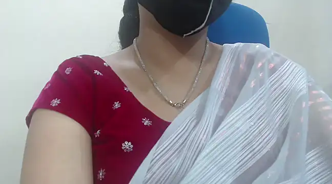 Lovely Siri 23 online show from 31, 1, 2025