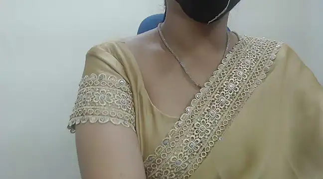 Lovely Siri 23 online show from 31, 1, 2025