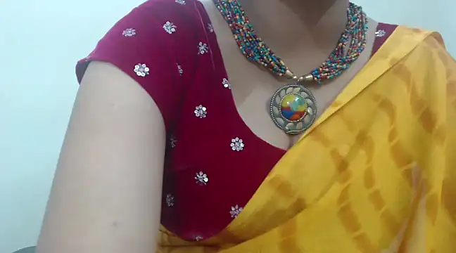 Lovely Siri 23 online show from 1, 2, 2025