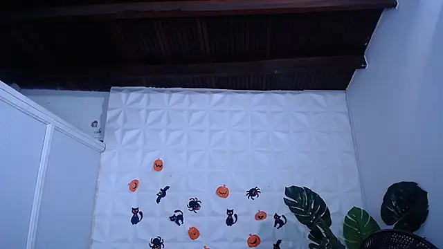 Valentinaa mature online show from 2, 10, 2025