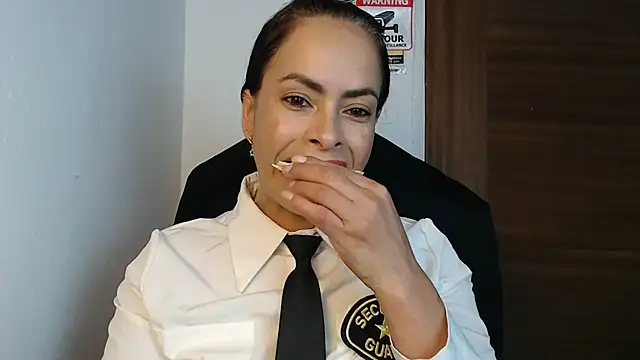 susana07 online show from 7, 4, 2026