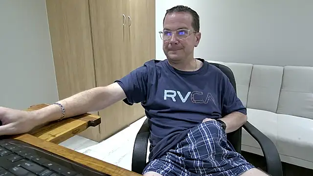 BrettJ81 online show from 5, 3, 2025