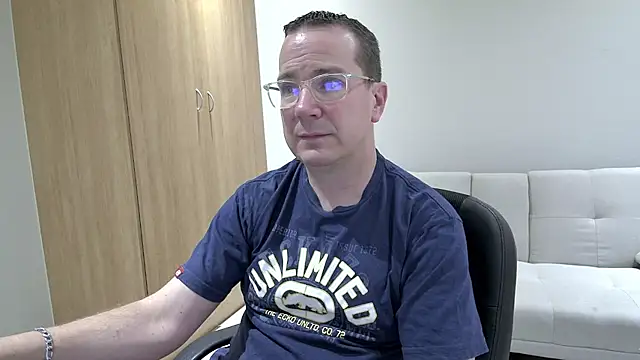 BrettJ81 online show from 23, 9, 2025