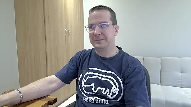 Snapshot of BrettJ81 chatting on 3, 2, 2026 BrettJ81 online show from 3, 2, 2026