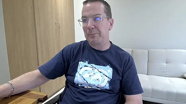 Snapshot of BrettJ81 chatting on 8, 2, 2026 BrettJ81 online show from 8, 2, 2026