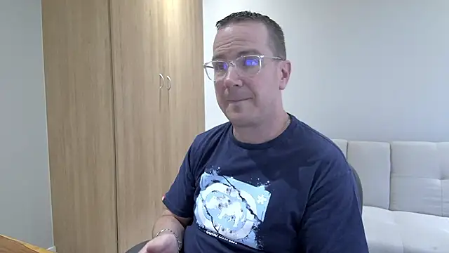 Snapshot of BrettJ81 chatting on 25, 2, 2026 BrettJ81 online show from 25, 2, 2026