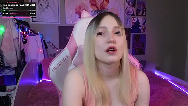 Evie Ro online show from 8, 12, 2024