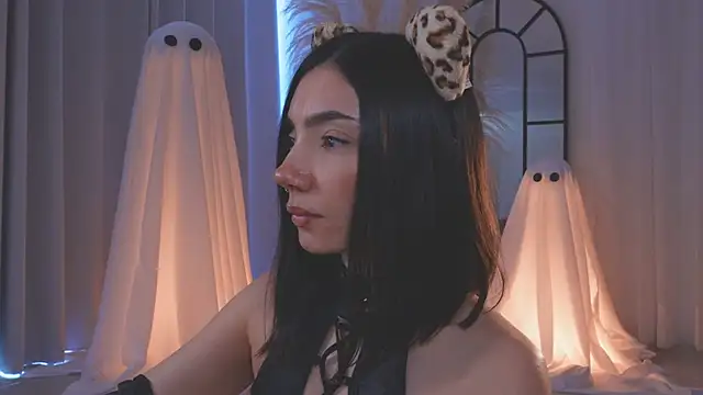 Snapshot of AmyArmstrong chatting on 22, 10, 2025 AmyArmstrong online show from 22, 10, 2025