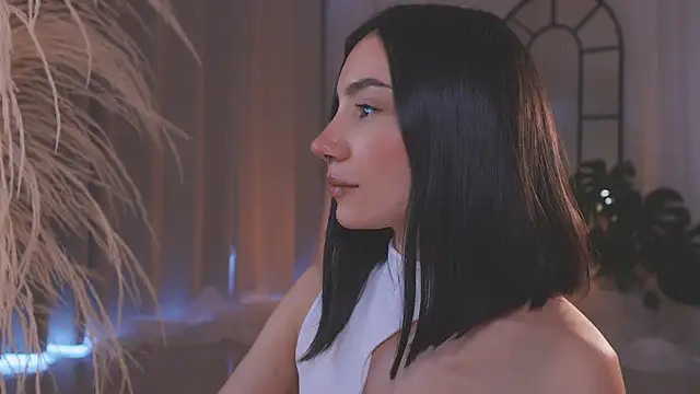 Snapshot of AmyArmstrong chatting on 11, 11, 2025 AmyArmstrong online show from 11, 11, 2025