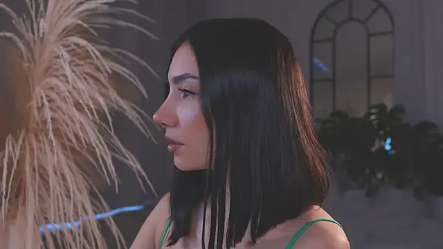 Snapshot of AmyArmstrong chatting on 14, 11, 2025 AmyArmstrong online show from 14, 11, 2025