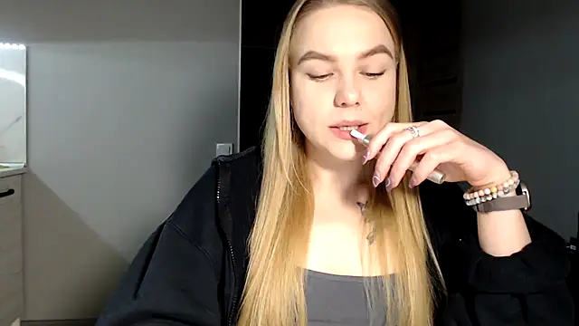 Snapshot of Sunbeam_ chatting on 17, 2, 2025 Sunbeam online show from 17, 2, 2025