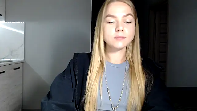 Snapshot of Sunbeam_ chatting on 22, 9, 2025 Sunbeam online show from 22, 9, 2025