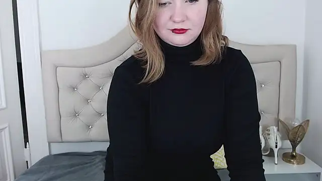 Snapshot of LaraDream chatting on 21, 12, 2024 LaraDream online show from 21, 12, 2024