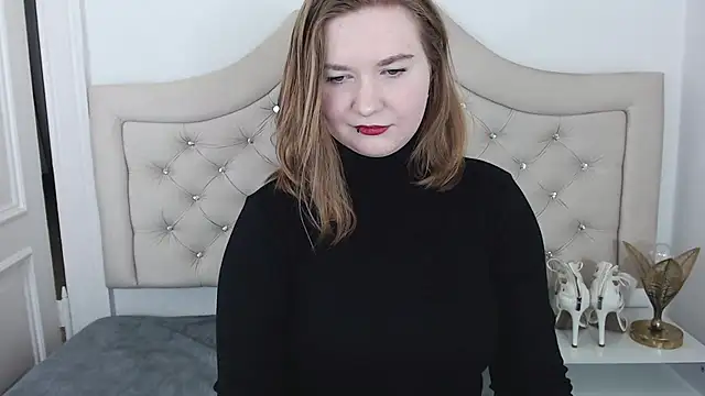 Snapshot of LaraDream chatting on 23, 12, 2024 LaraDream online show from 23, 12, 2024