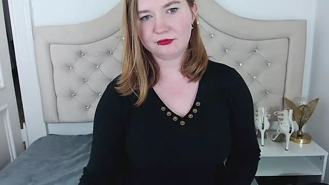 Snapshot of LaraDream chatting on 11, 1, 2025 LaraDream online show from 11, 1, 2025