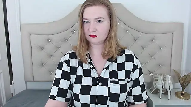 Snapshot of LaraDream chatting on 24, 1, 2025 LaraDream online show from 24, 1, 2025