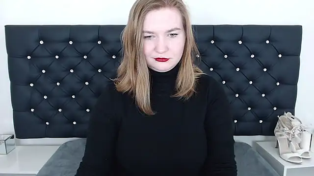 Snapshot of LaraDream chatting on 5, 3, 2025 LaraDream online show from 5, 3, 2025