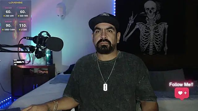 soyelcarlitos  online show from 9, 9, 2025