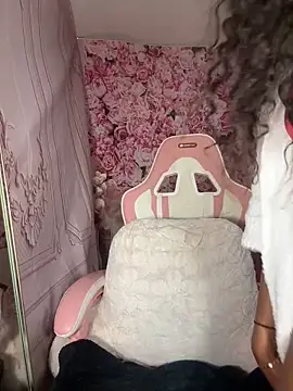 Snapshot of mismialove chatting on 16, 3, 2026 mismialove online show from 16, 3, 2026