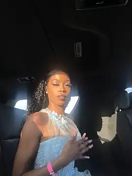mismialove online show from 13, 5, 2026